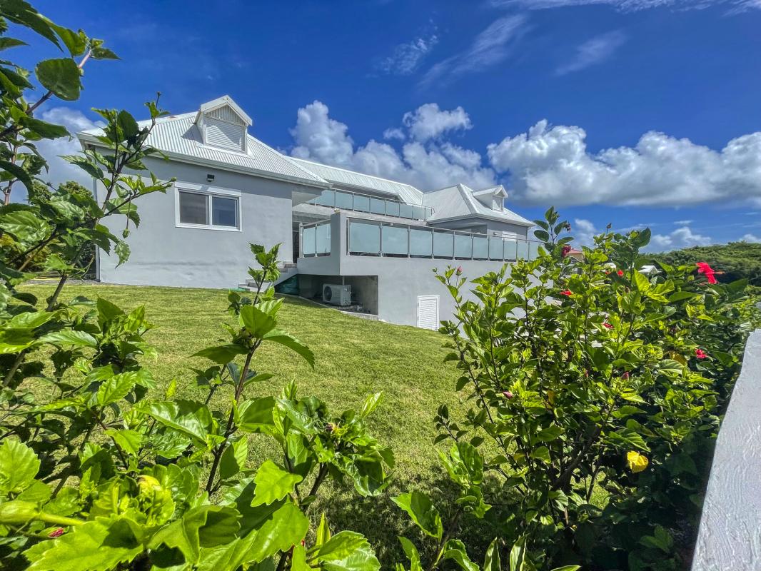 46.Location villa piscine vue mer St François Guadeloupe_Ensemble